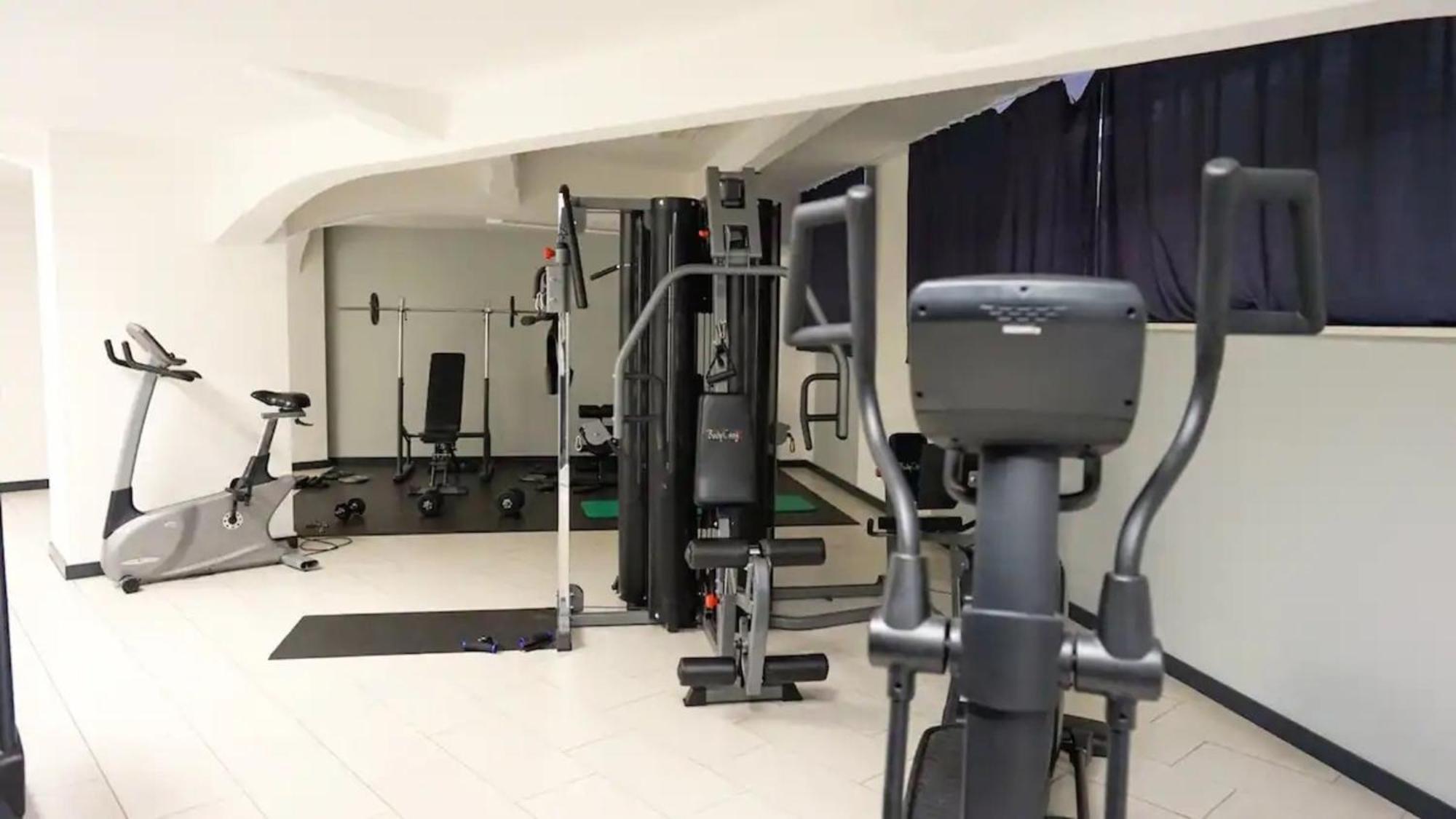Uniklinik Zentral Kueche Fitnessraum *